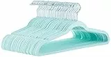 Amazon Basics perchas para ropa, antideslizantes, delgadas con acabado de terciopelo, Paquete de 50, color verde menta/plateado