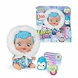 WANDI-DOO'S from North Pole, Muñeca Bebé Esquimal del Polo Norte, Habla con el Lenguaje Universal de los Bebés, Doo Doo Doo, Vestida de Esquimal con 2 Accesorios, Biberón y Chupete, Famosa (WAD00000)