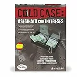 ThinkFun - Cold Case 3: Juegos de Mesa Adulto, Escape Room, Casos Policiales Resolver Juegos, Caja Misteriosa, Asesinato para Principiantes, Versión Español