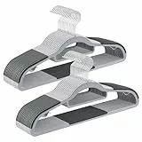SONGMICS Juego de 30 Perchas, Perchas de Plástico, Antideslizantes, Ahorra Espacio, 0,5 cm de Grosor, 42 cm de Largo, Gancho Plata Giratorio de 360°, Gris Claro y Gris Oscuro CRP20G30
