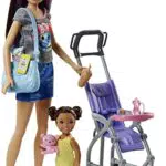 Barbie Muñeca Skipper hermana de Barbie, niñera de paseo