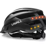 Livall MT1 Neo: casco de bicicleta inteligente con luz de freno y sistema de luz LED