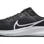NIKE W Air Zoom Pegasus 40, Sneaker Mujer, Black/White-Iron Grey