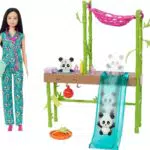 Muñeca Barbie Veterinaria Rescate de Pandas con Mascotas y Accesorios