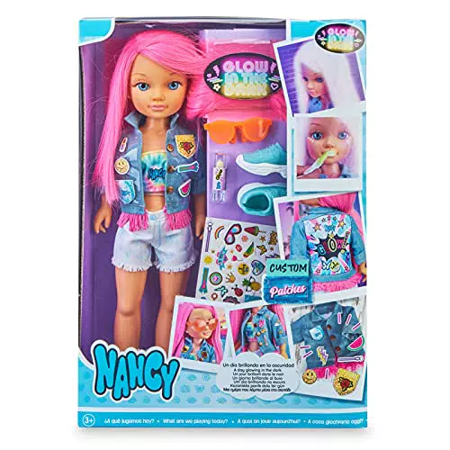 Muñeca Nancy Brillante en la Oscuridad con Accesorios Personalizables