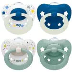 Chupete NUK Signature Day & Night | Calma al 95% de bebés | Silicona sin BPA en forma de corazón | Brilla en la oscuridad