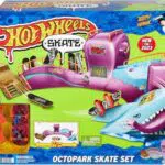 Mattel Hot Wheels Parque de Skate Pulpo con Monopatín y Zapatillas para Dedos