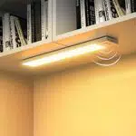 OUILA Luz LED Armario Magnética con Sensor Movimiento 36 LEDs 4 Modos Luz LED Adhesiva USB Recargable 1000mAh Luz Nocturna para Escaleras
