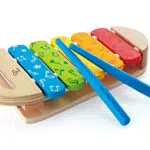 Hape Xilófono de Madera para Niños - Instrumento Musical Portátil con Varillas