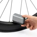Mini Bomba Eléctrica Portátil para Bicicleta 120PSI con Válvulas Shrader y Presta